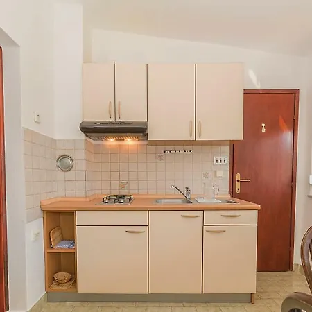Apartament Dokoza *
