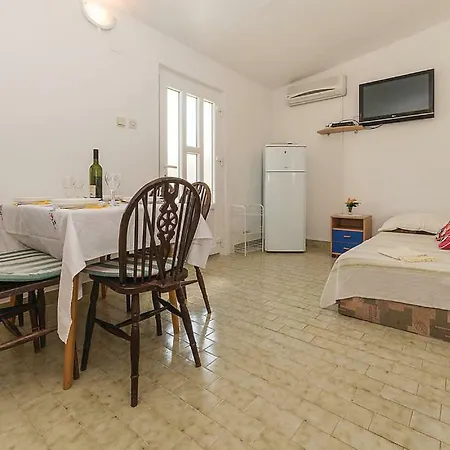 Apartmani Dokoza *