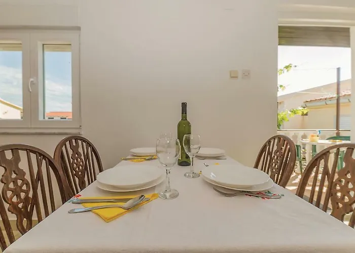 Apartmani Dokoza Apartment *